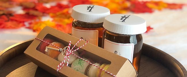 Macaroons and Mojitos Package